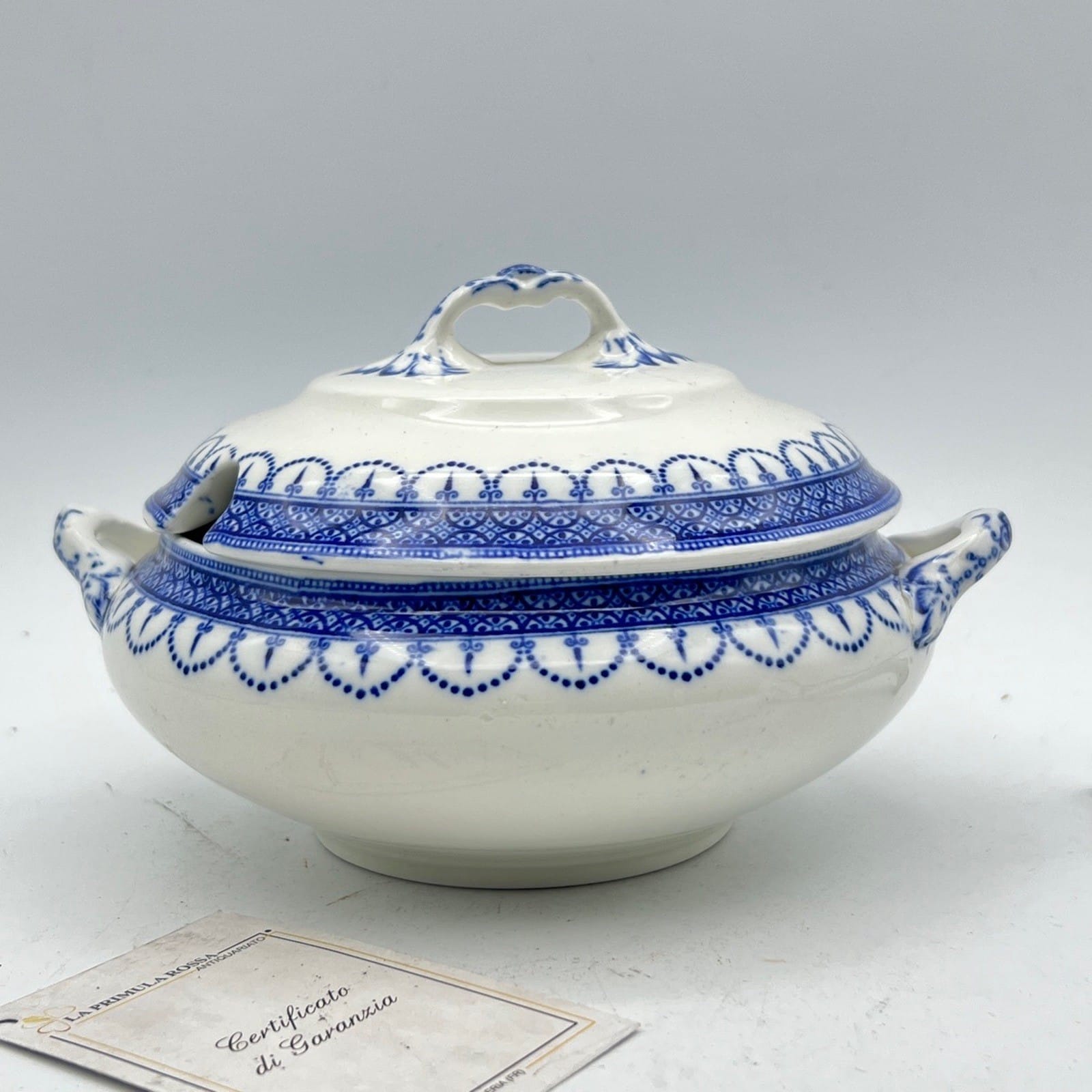 Salsiera antica inglese in ceramica con coperchio e mestolo vecchia zuppiera Categoria  Zuppiere
