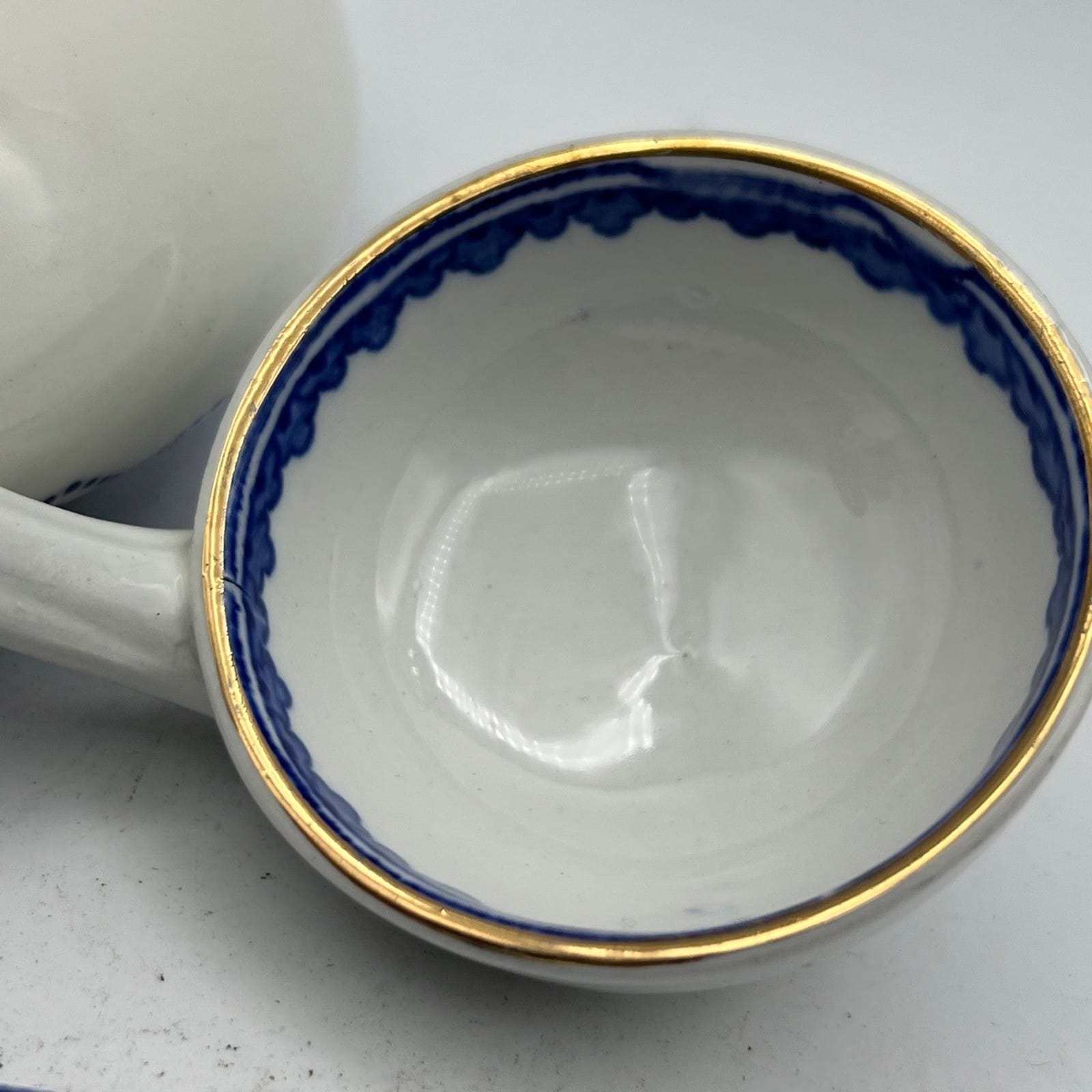 Salsiera antica inglese in ceramica con coperchio e mestolo vecchia zuppiera Categoria  Zuppiere
