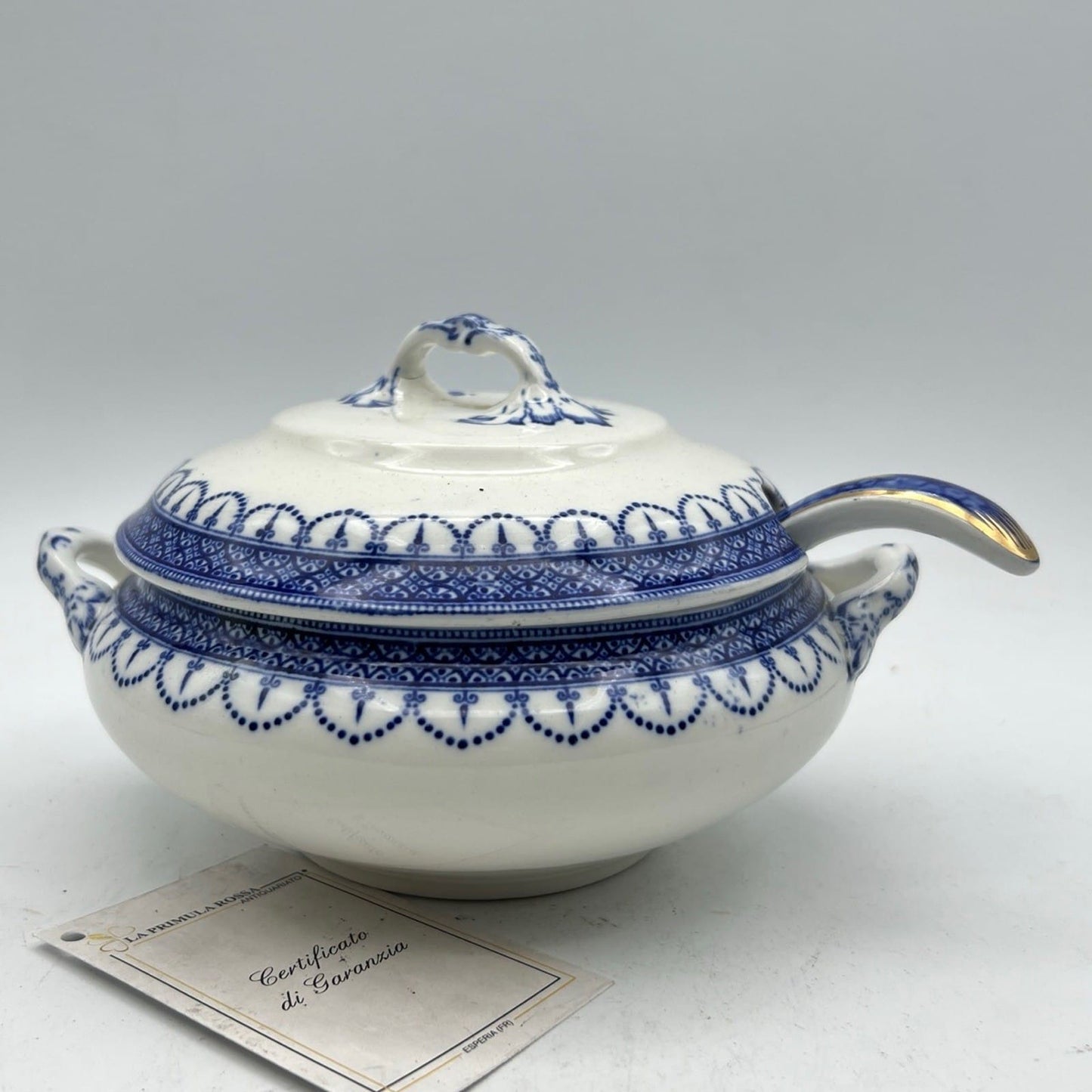 Salsiera antica inglese in ceramica con coperchio e mestolo vecchia zuppiera Categoria  Zuppiere