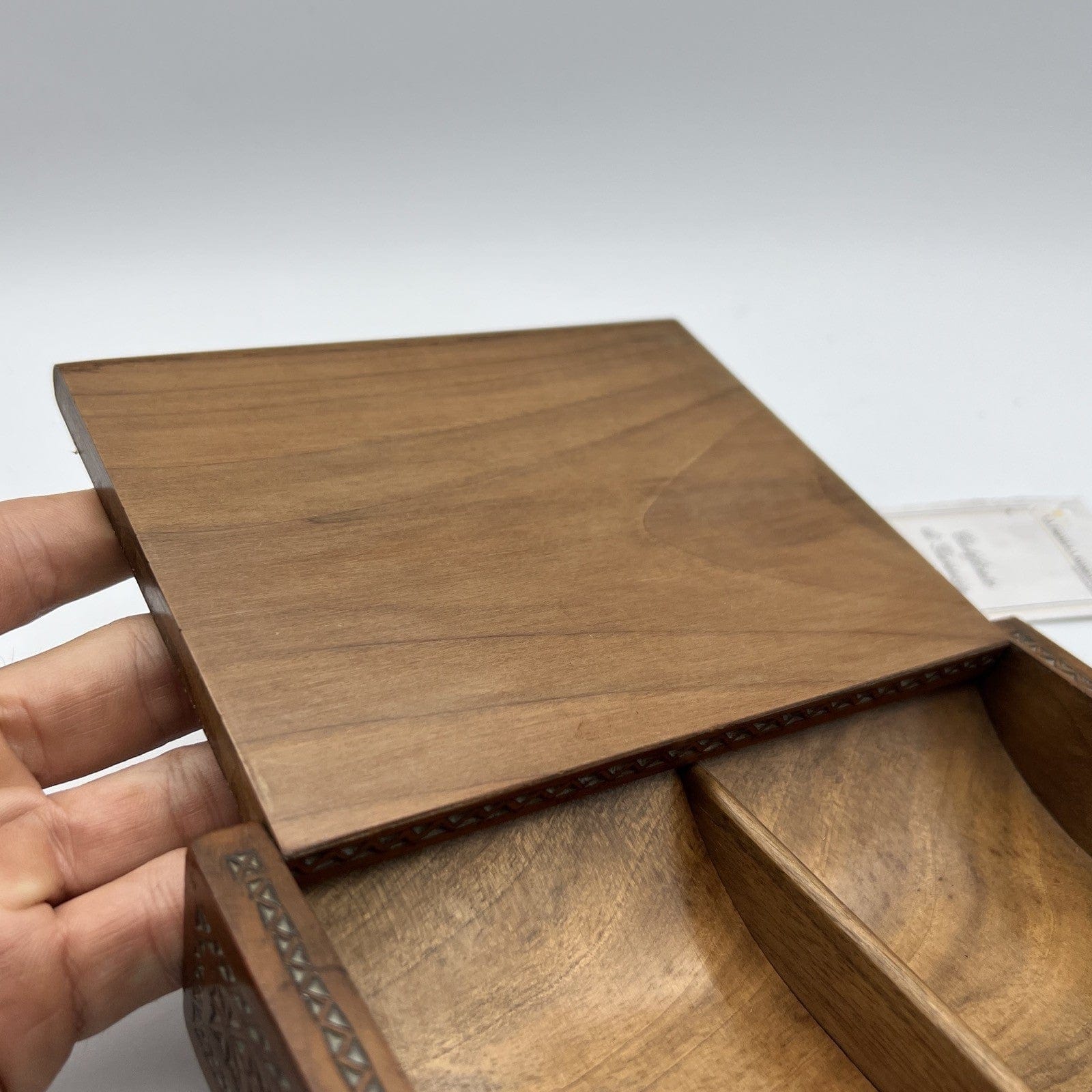 Scatola antica in legno cofanetto scrivania portasigarette porta oggetti Categoria  Scatole in legno