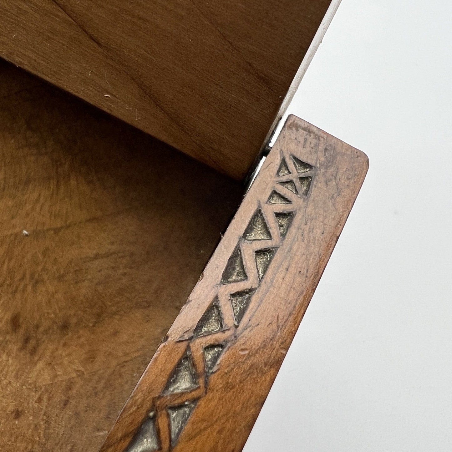 Scatola antica in legno cofanetto scrivania portasigarette porta oggetti Categoria  Scatole in legno