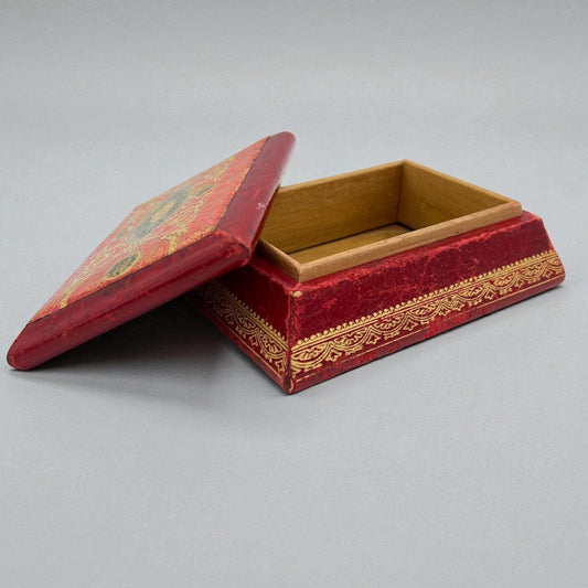 Scatola antica in pelle rossa da scrivania scatolina porta oggetti portagioie Categoria  Vari