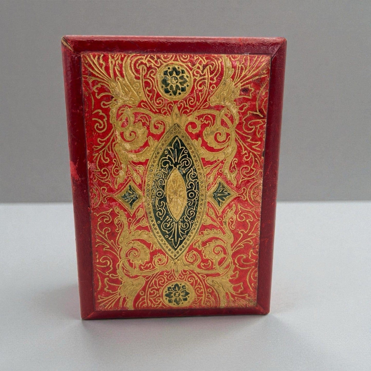 Scatola antica in pelle rossa da scrivania scatolina porta oggetti portagioie Categoria  Vari