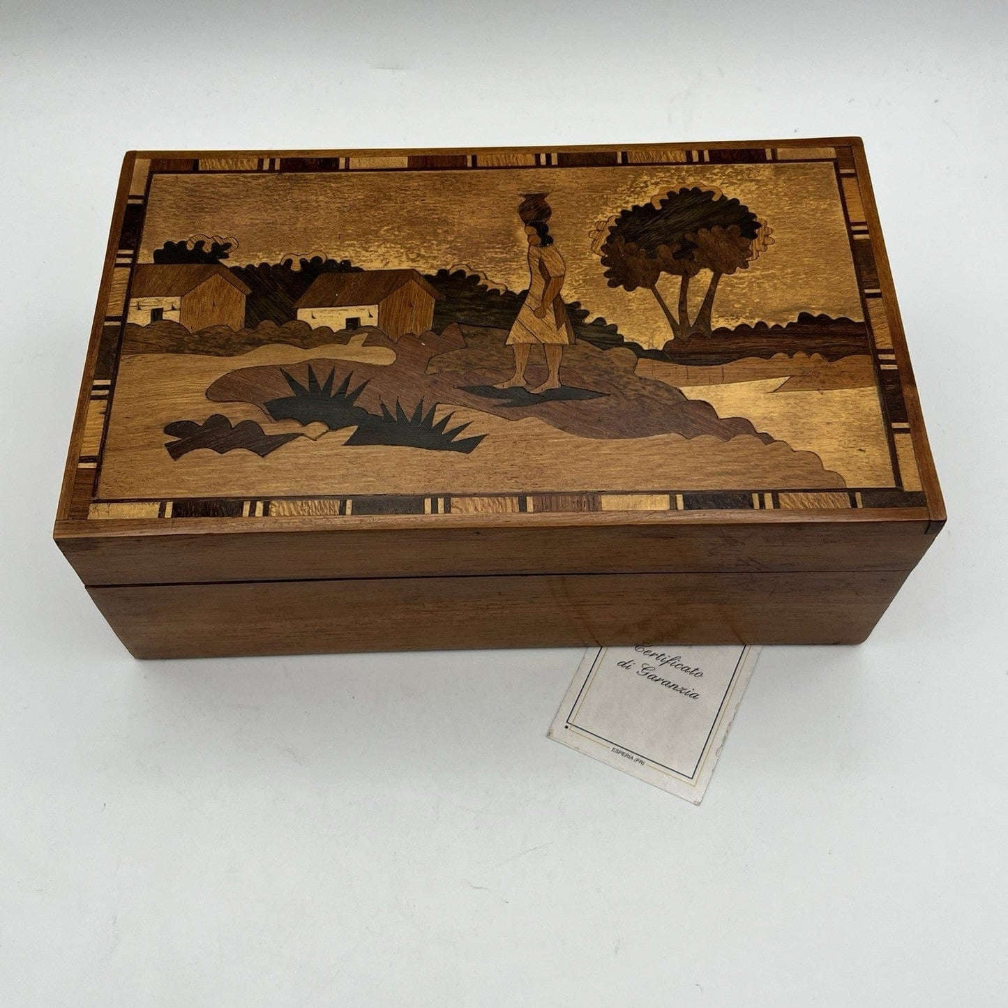 Scatola cofanetto antica in legno intarsiata portagioie oggetti per scrivania Categoria  Scatole in legno