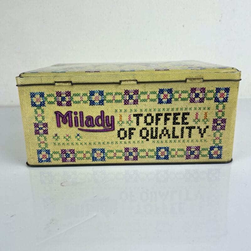 Scatola in latta vintage vecchia da collezione di caramelle  Milady anni 50 Categoria  Pubblicità vintage