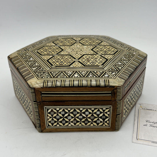 Scatola  intarsiata vintage in Legno e madreperla stile antico Orientale Categoria  Accessori scrivania e ufficio