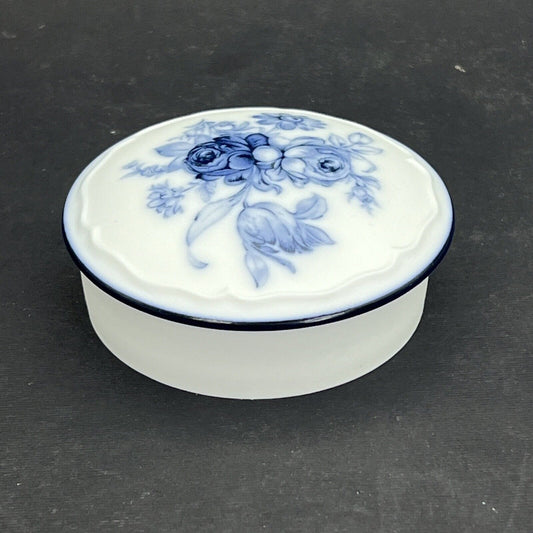 Scatola Portagioie antica in porcellana Limoges Biscuit dipinta a mano vintage Categoria  Altro