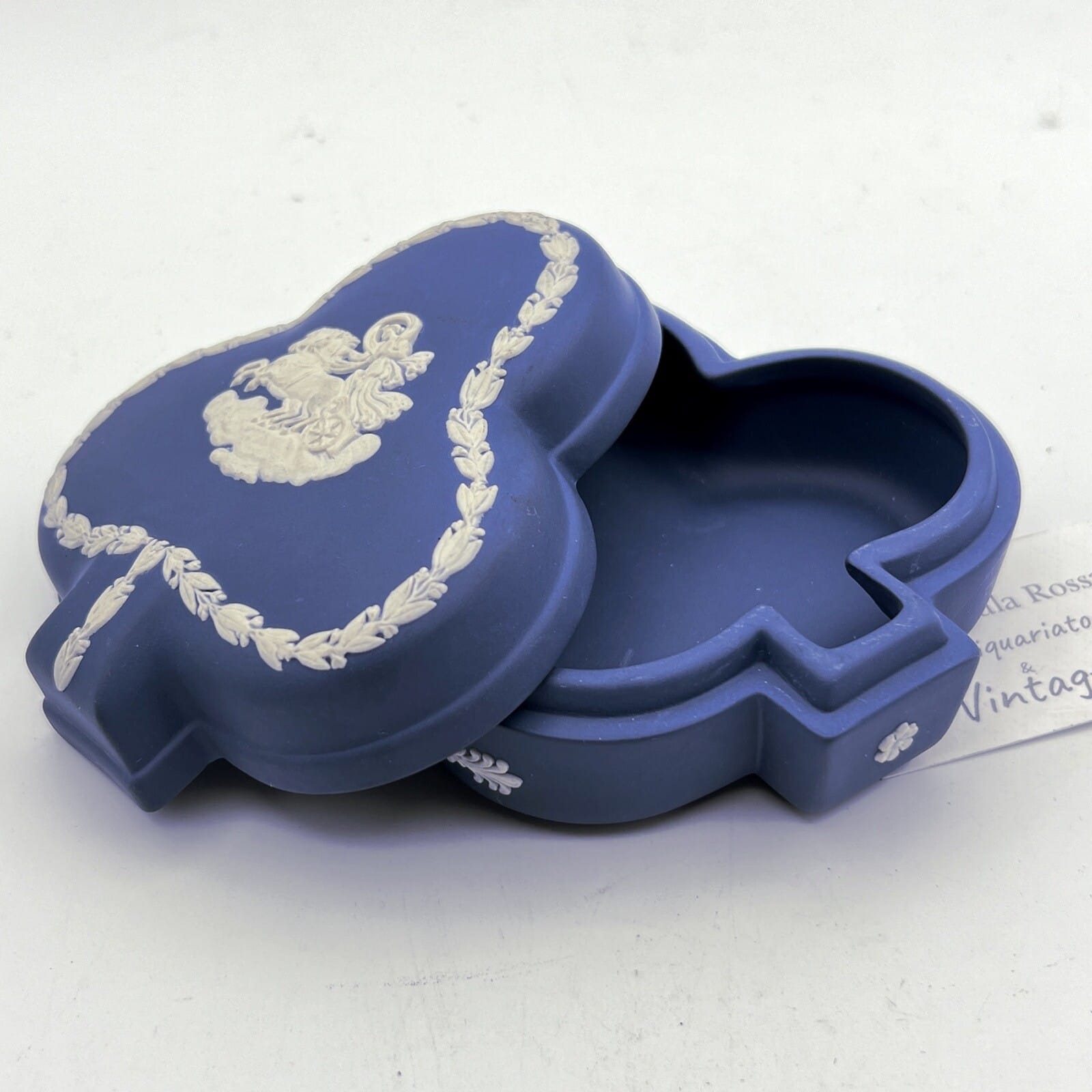 Scatola Portagioie in porcellana scatolina Wedgwood Celeste Vintage trifoglio Categoria  Vasi e Portafiori