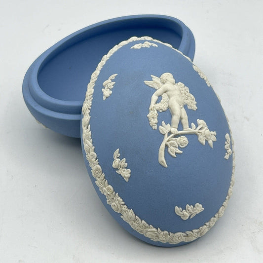 Scatola portagioie Uovo in porcellana scatolina Wedgwood Celeste Vintage Cupido Categoria  Scatoline portagioie