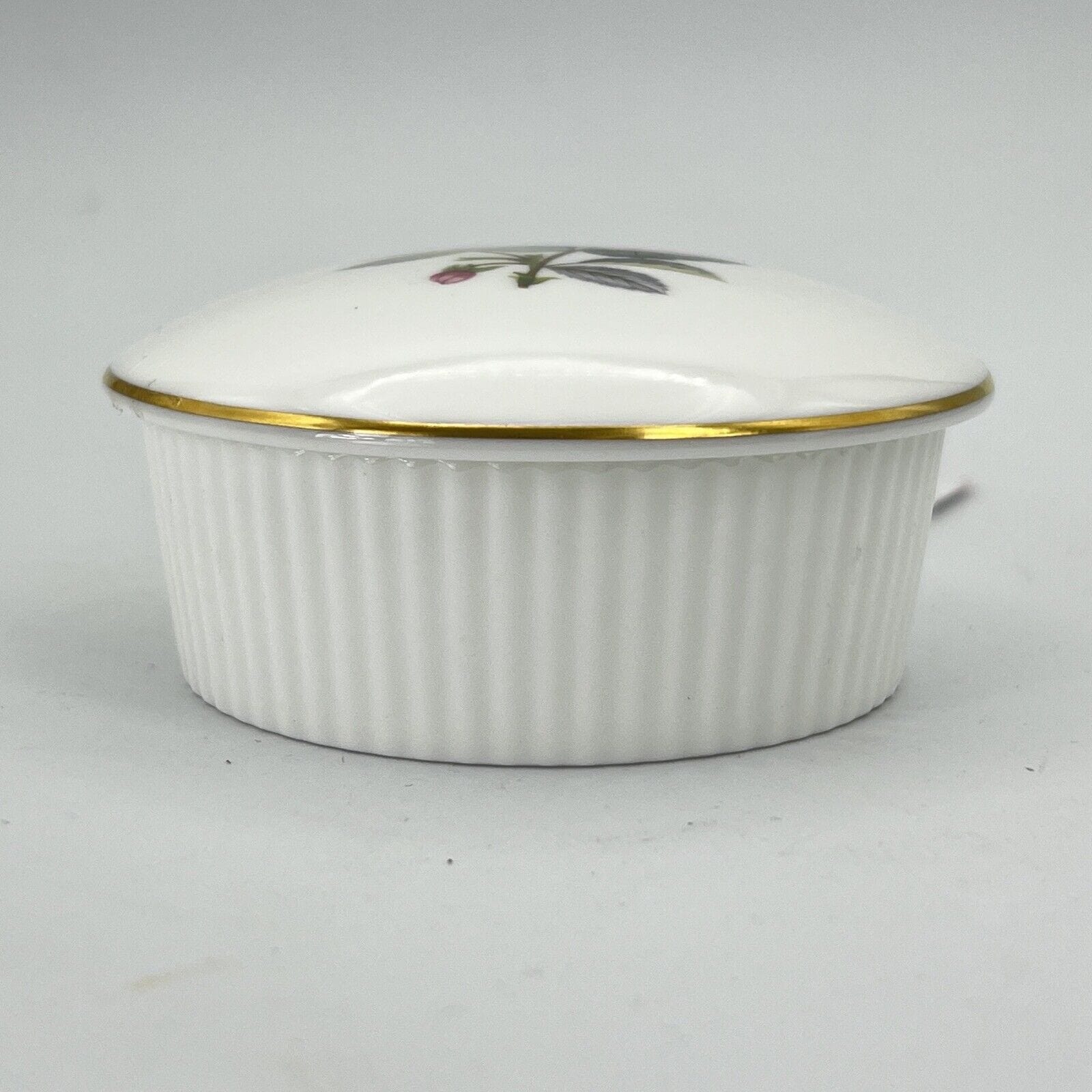 Scatola Scatolina portagioie in porcellana vintage piccolo con rose Wedgwood Categoria  Scatoline portagioie