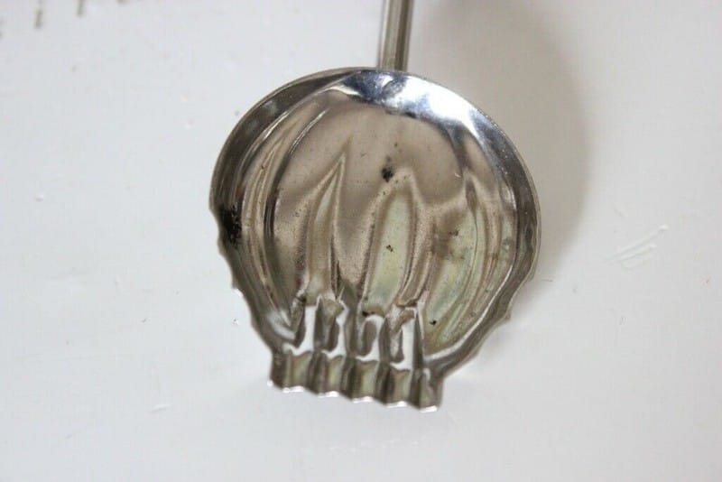SCAVINO  ANTICO PER MELONE O RICCIOLI  DI BURRO POSATA INGLESE VINTAGE ANNI 60 Categoria  Vintage