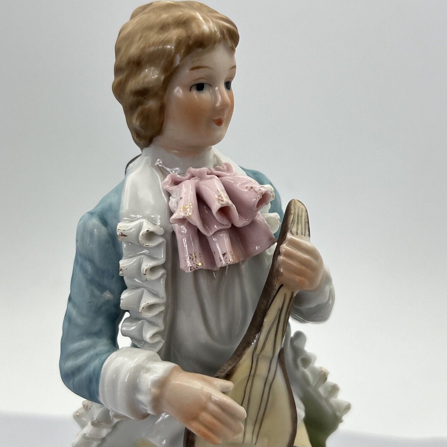 Scultura Statuina in Porcellana italiana vintage da collezione Giovane Musicista Categoria  Statuine