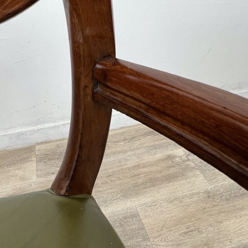 Sedia antica da scrivania inglese 800 stile Regency in pelle verde con braccioli Categoria  Arredamento