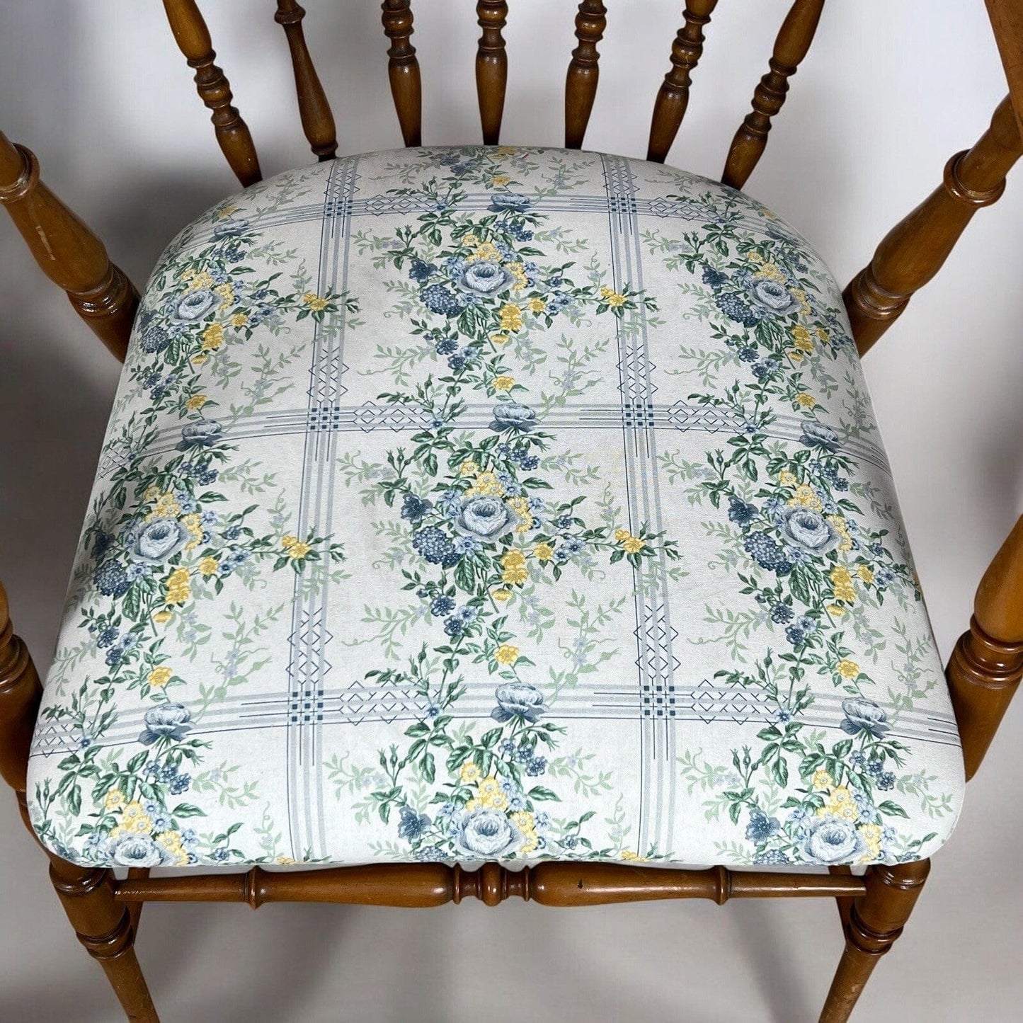 Sedia in stile Vecchia Old america shabby Country Chic Vintage con braccioli Categoria  Sedie