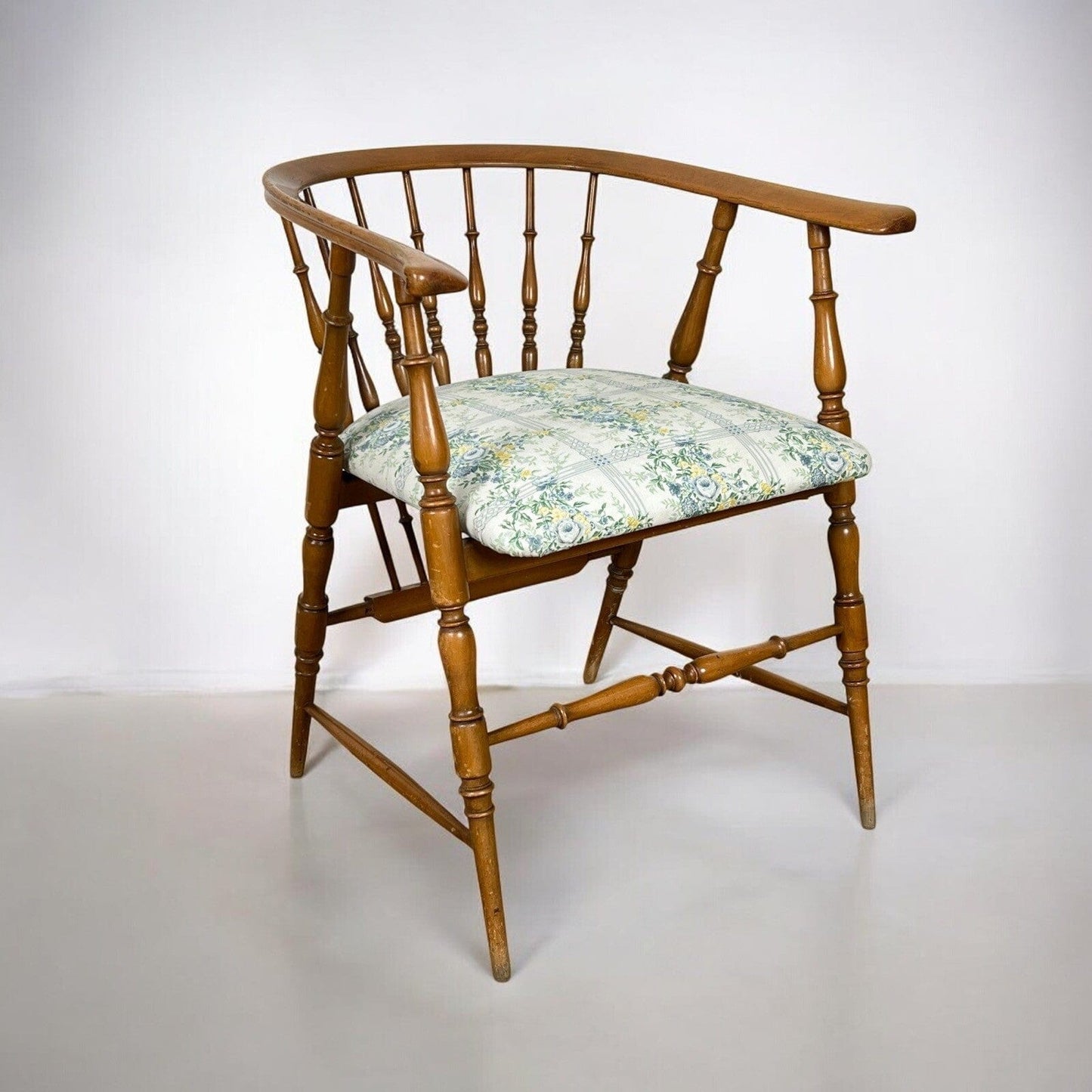 Sedia in stile Vecchia Old america shabby Country Chic Vintage con braccioli Categoria  Sedie