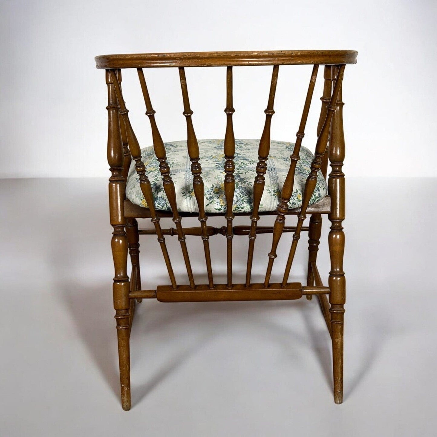 Sedia in stile Vecchia Old america shabby Country Chic Vintage con braccioli Categoria  Sedie