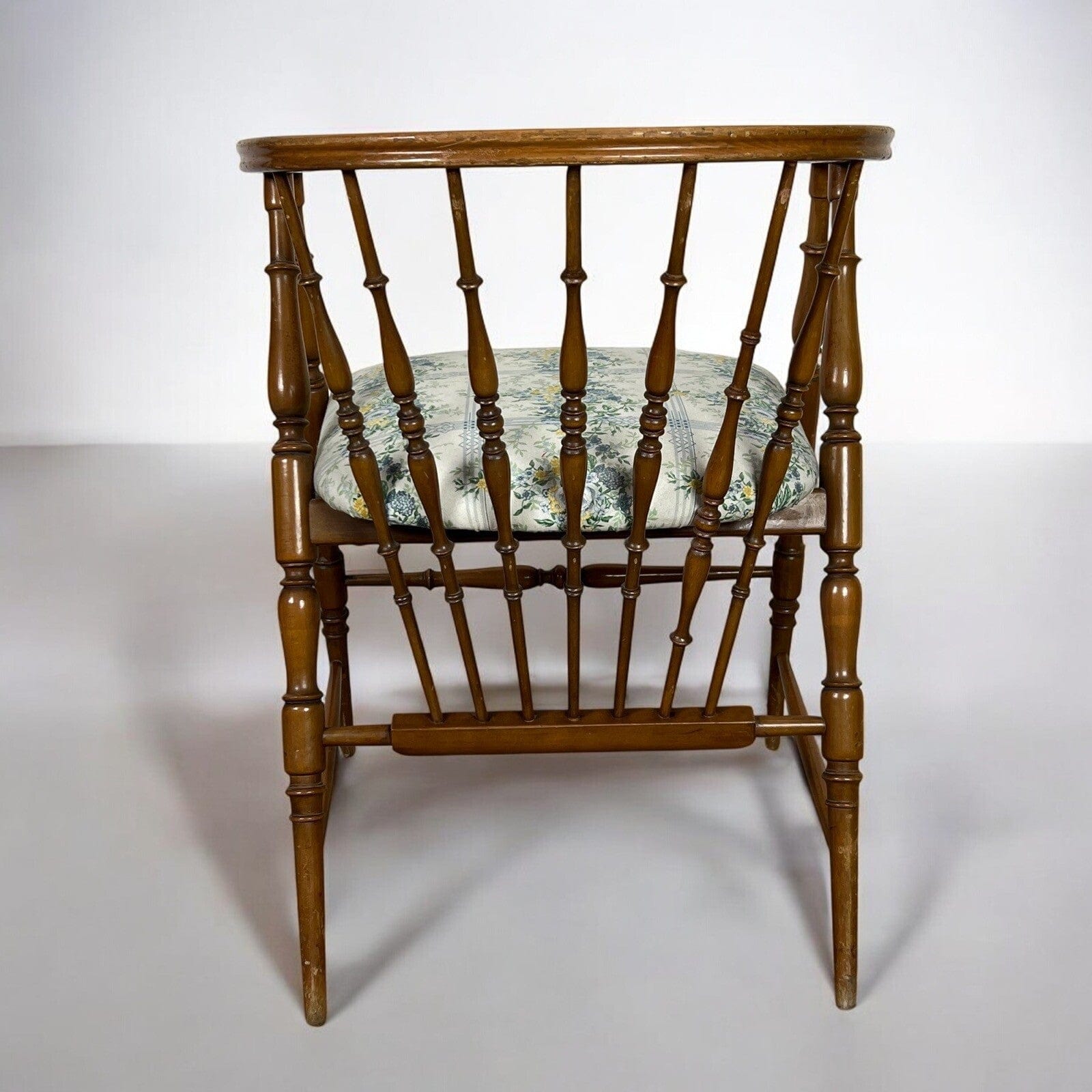 Sedia in stile Vecchia Old america shabby Country Chic Vintage con braccioli Categoria  Sedie
