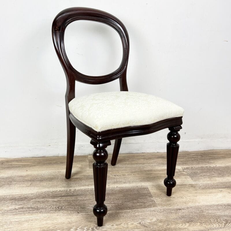 Retro Vecchio Stile Di Legno Classico Della Porta Di Serratura Del Anitque E Chiesa St Ludmila Image101794869 - Foto 7