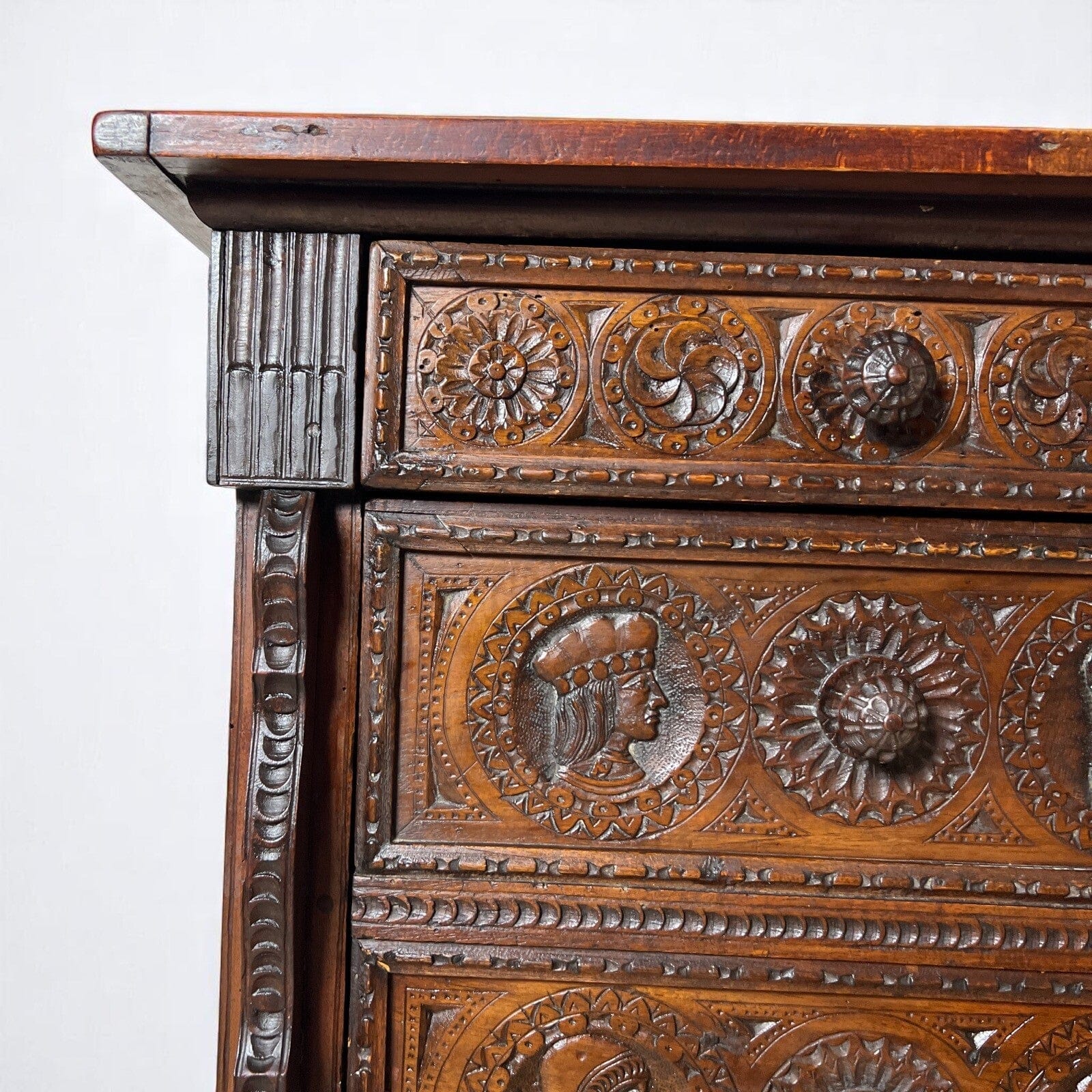 Servante Credenza Antica Madia Piemontese epoca 800 Mobile intagliato Categoria  Servante - Servantini