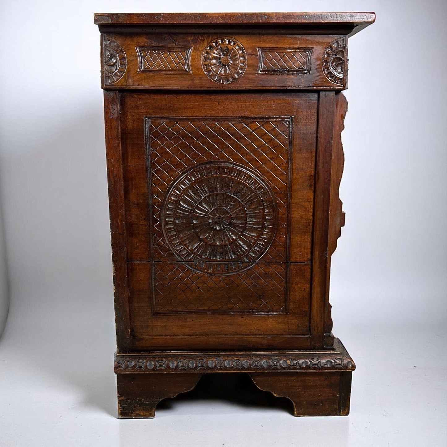 Servante Credenza Antica Madia Piemontese epoca 800 Mobile intagliato Categoria  Servante - Servantini