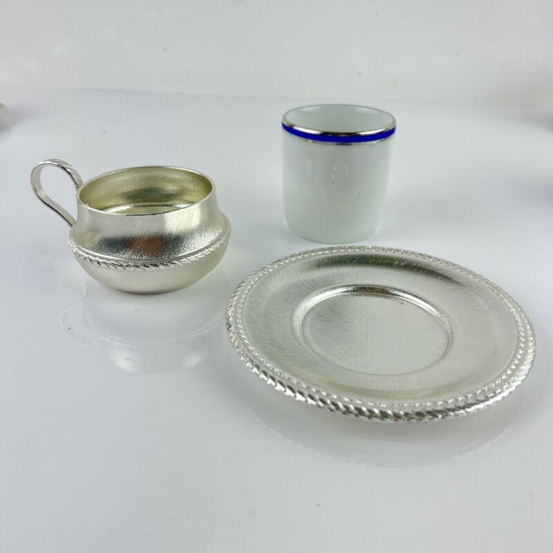 Servizio da caffe antico in ceramica tazzine anni 70 con supporto metallo argent Categoria  Ceramiche e Porcellane