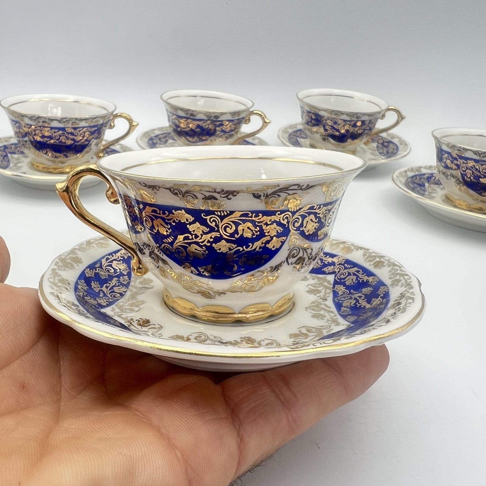 Servizio da caffe antico in porcellana Bavaria anni 40 tazze tazzine oro 15 pz Categoria  Servizio tazze - Tazze