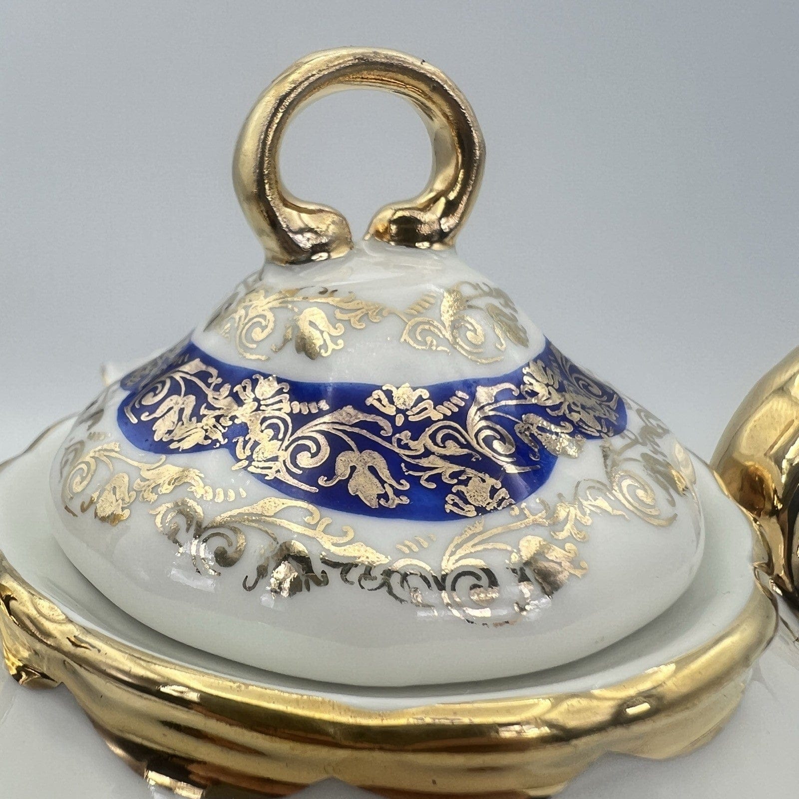 Servizio da caffe antico in porcellana Bavaria anni 40 tazze tazzine oro 15 pz Categoria  Servizio tazze - Tazze