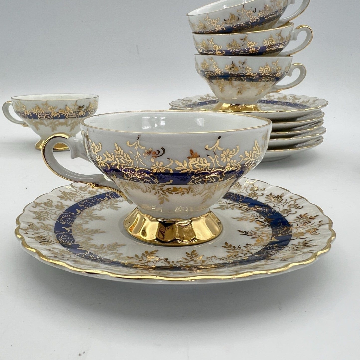 Servizio da caffe antico in porcellana Bavaria anni 40 tazze tazzine oro 15 pz Categoria  Servizio tazze - Tazze