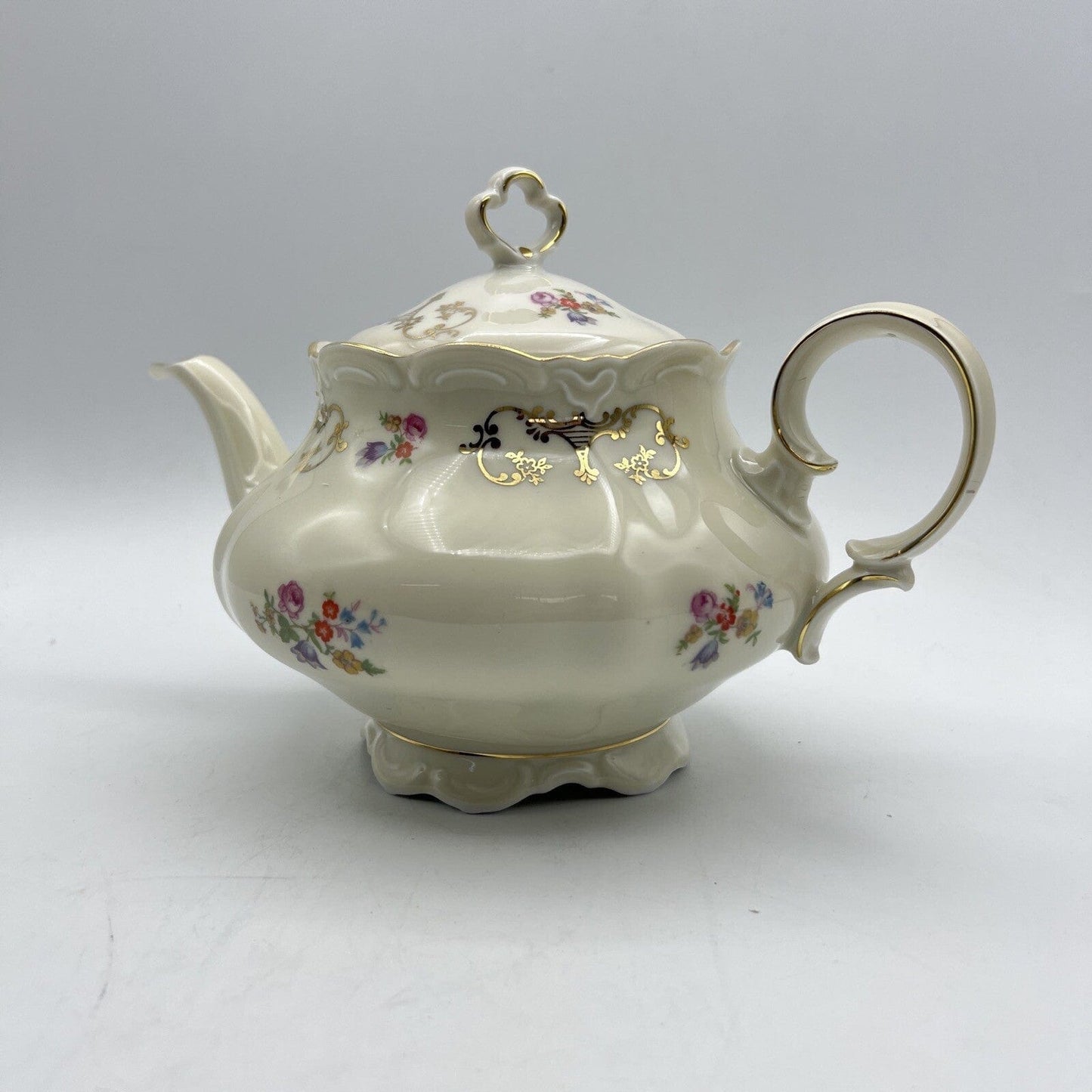 Servizio set da tè the antico in porcellana bianca vintage bavaria motivo fiori Categoria  Servizio tazze - Tazze