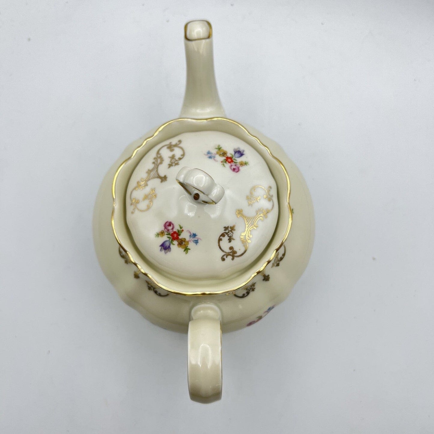 Servizio set da tè the antico in porcellana bianca vintage bavaria motivo fiori Categoria  Servizio tazze - Tazze