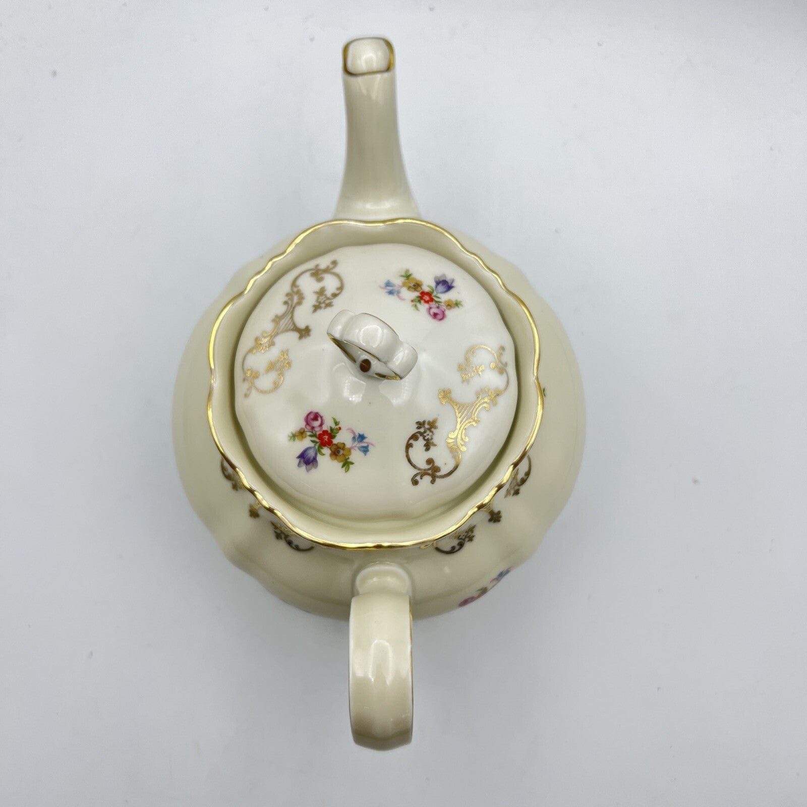 Servizio set da tè the antico in porcellana bianca vintage bavaria motivo fiori Categoria  Servizio tazze - Tazze