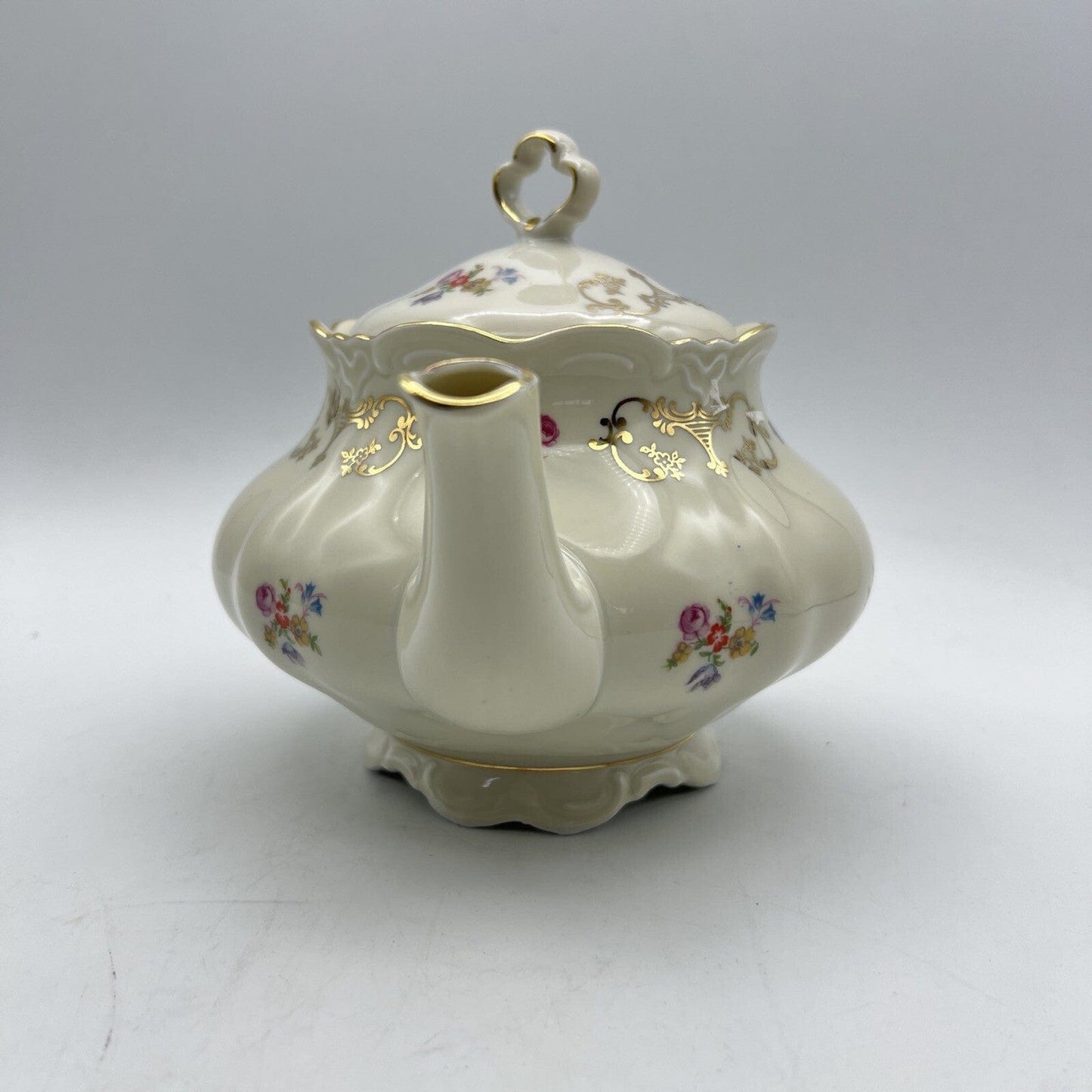 Servizio set da tè the antico in porcellana bianca vintage bavaria motivo fiori Categoria  Servizio tazze - Tazze