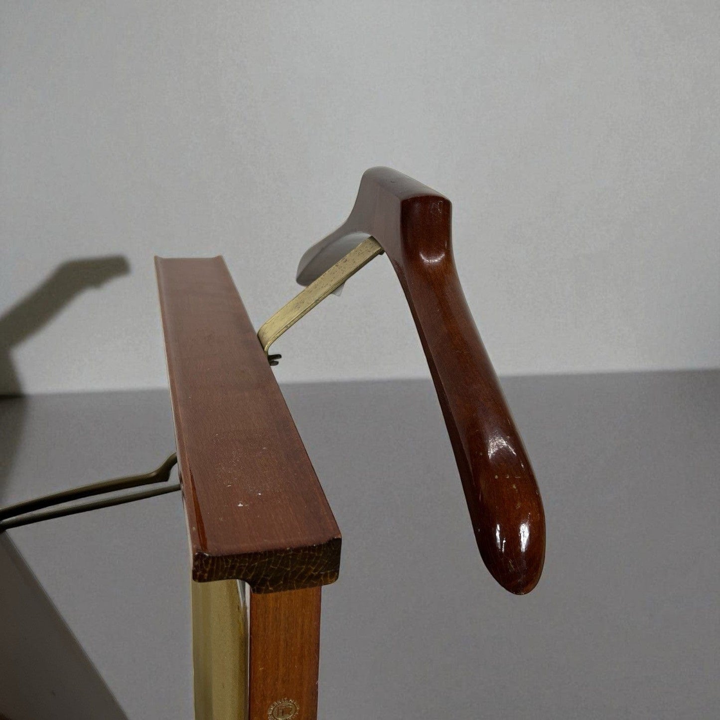 Servomuto vintage in legno Fratelli Reguitti per stira pantaloni anni 70 retrò Categoria  Attrezzi e Strumenti