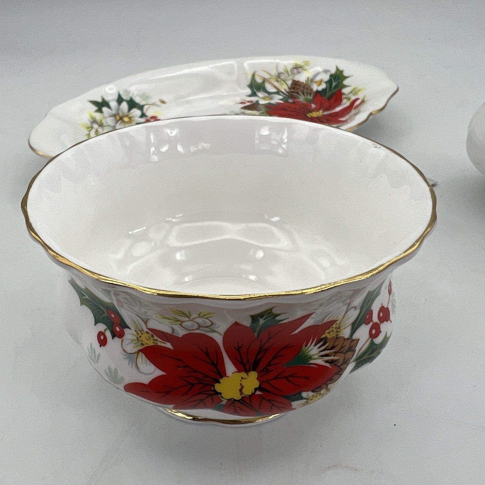 Set da the te o per caffe in porcellana Royal Albert Stella di Natale Yuletide Categoria  Servizio tazze - Tazze