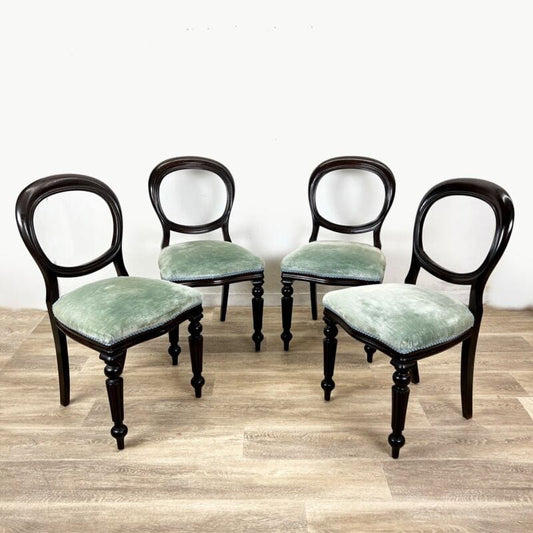 Set di 4 Sedie sala da pranzo antiche in legno di mogano scuro stile 800 inglese Categoria  Arredamento