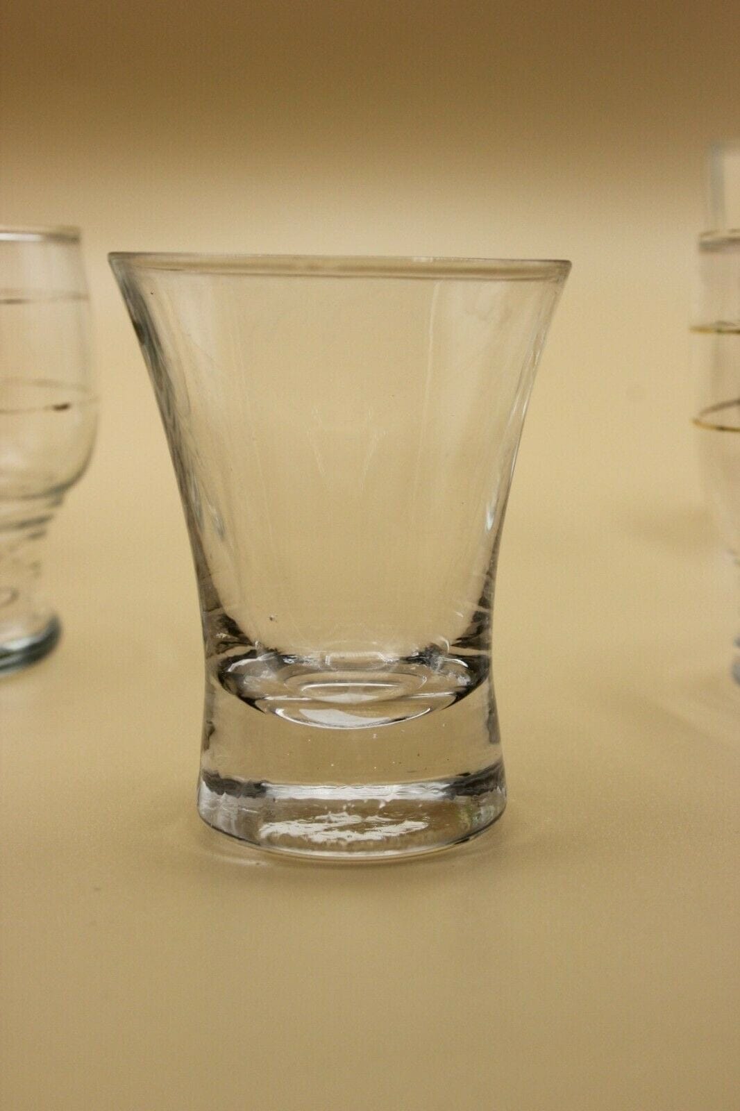 Set Di Cinque Bicchieri Misti In Vetro Da Liquore Vintage Bicchierini Antichi Categoria  Vetri e Cristalli