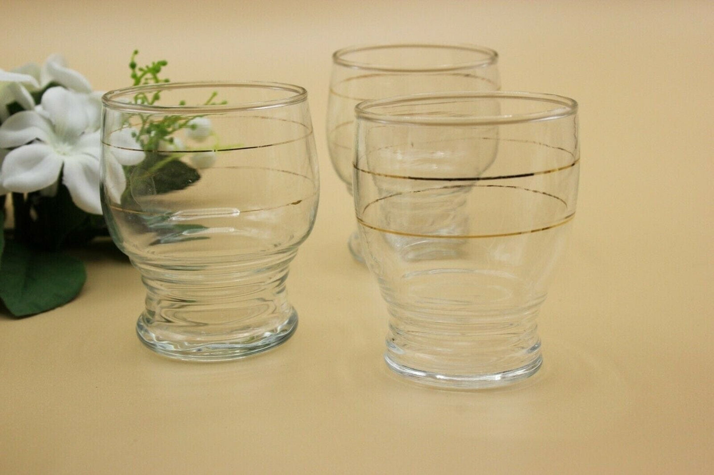 Set Di Cinque Bicchieri Misti In Vetro Da Liquore Vintage Bicchierini Antichi Categoria  Vetri e Cristalli