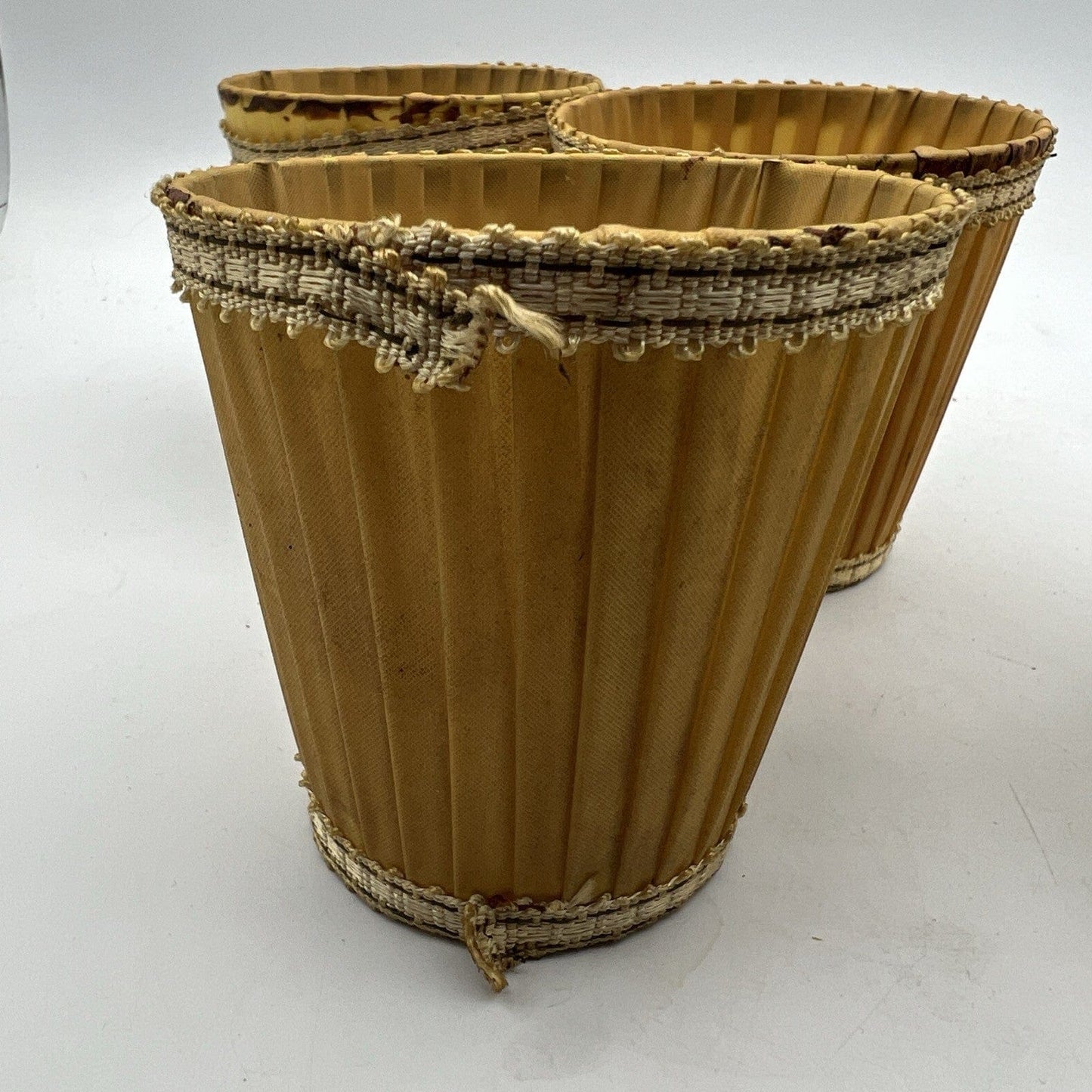 Set di Paralumi in tessuto ocra vintage paralume a clip antico per applique lume Categoria  Lampade Appliques