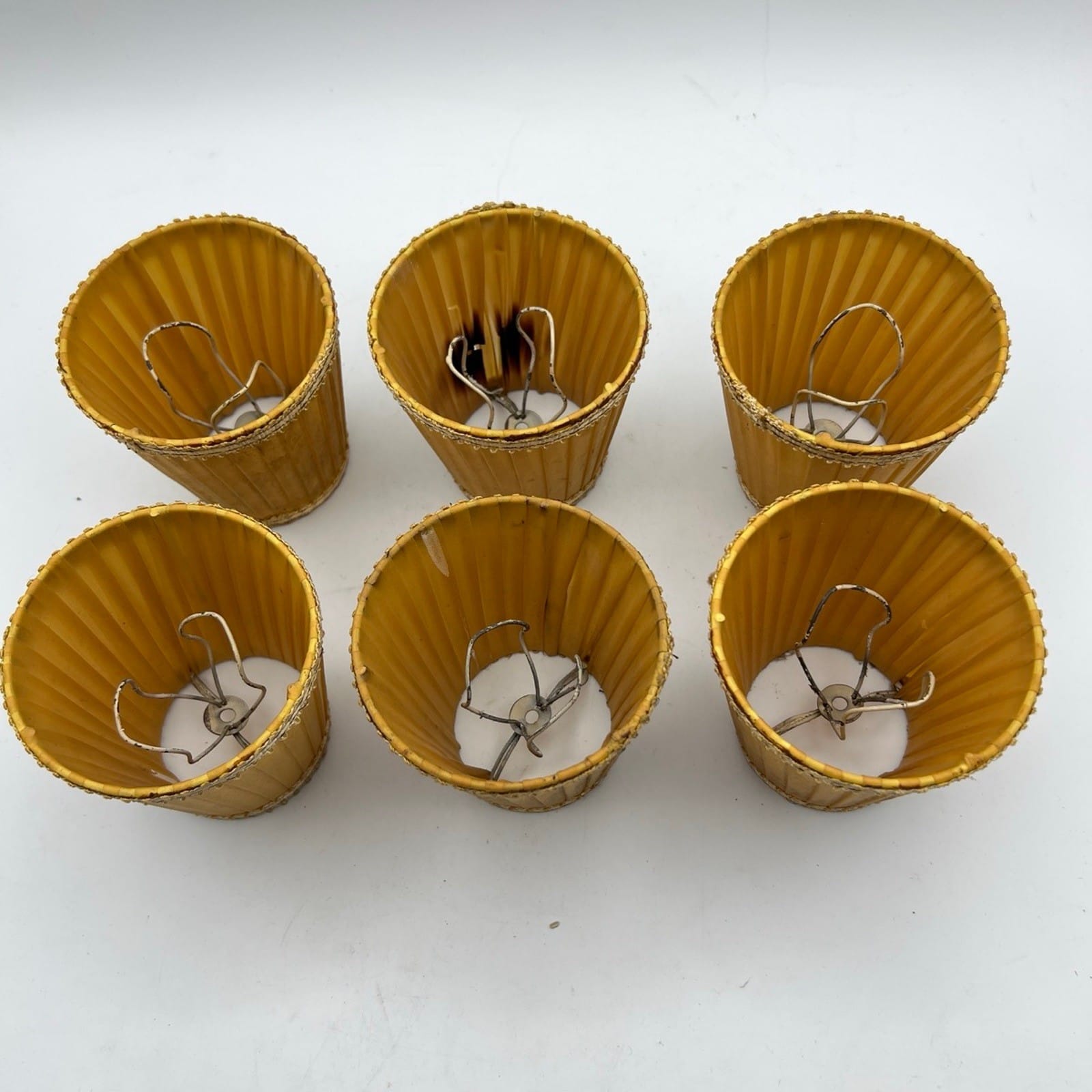 Set di Paralumi in tessuto ocra vintage paralume a clip antico per applique lume Categoria  Lampade Appliques