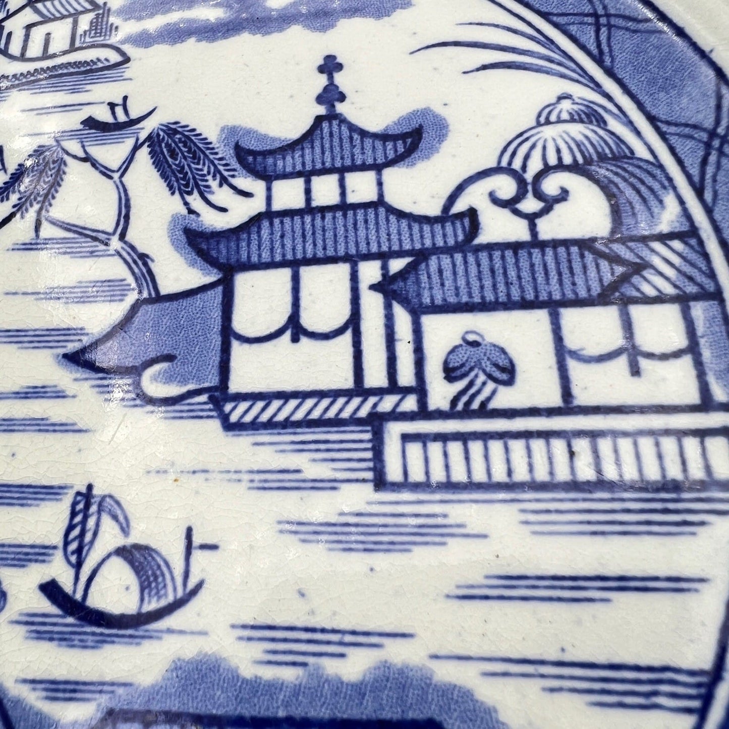 Set di Piatti in ceramica decoro blu scena orientale Ashworth Bros stile Willow Categoria  Piatti e Piattini