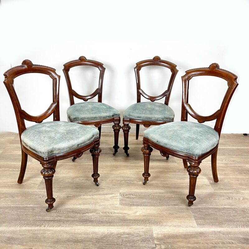 Set di quattro Sedie da pranzo antiche in legno intagliato stile inglese 800 Categoria  Sedie