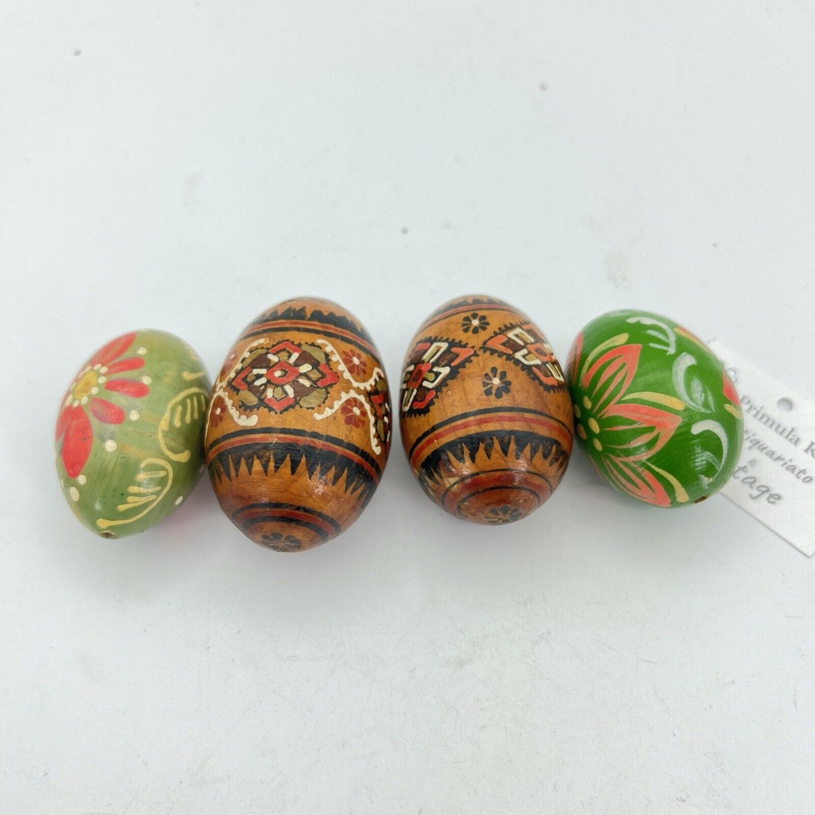 Set di quattro Uova da collezione decorative in legno dipinte per Pasqua vintage Categoria  .Tutti gli articoli