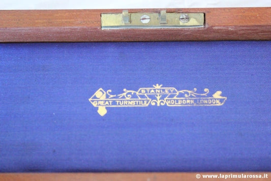 SET DI UNDICI RIGHELLI D'EPOCA IN LEGNO CON ASTUCCIO  11 VINTAGE STANLEY RULERS Categoria  Attrezzi e Strumenti