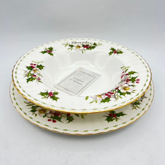 Set Piatti Posto Tavola Servizio Royal Albert mese Flower Of The Month DICEMBRE Categoria  Piatti e Piattini