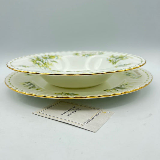 Set Piatti Posto Tavola Servizio Royal Albert mese Flower Of The Month GENNAIO Categoria  Piatti e Piattini