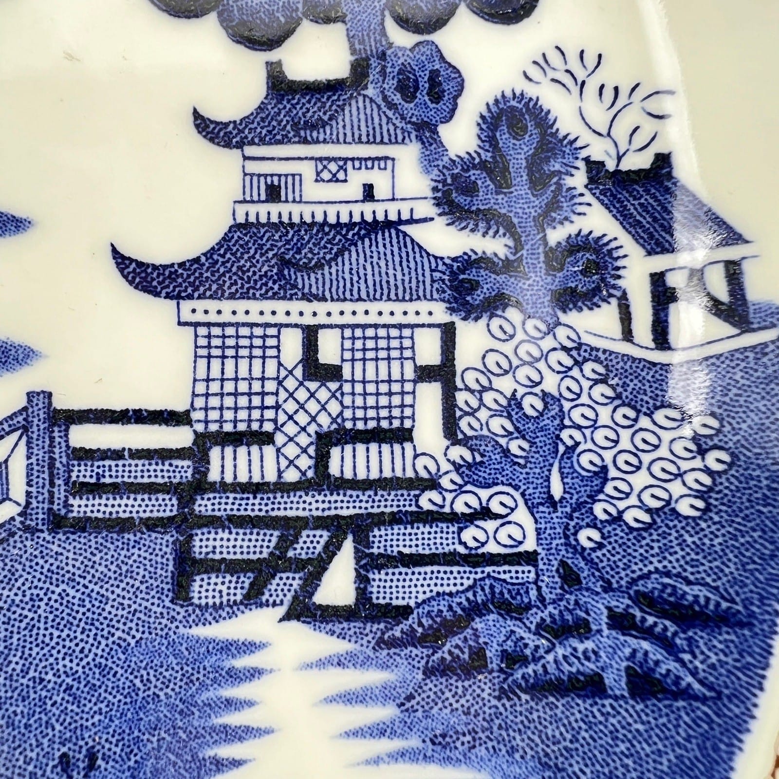 Set Piatti vintage in ceramica inglese royal doulton bianco blu Serie old Willow Categoria  Piatti e Piattini