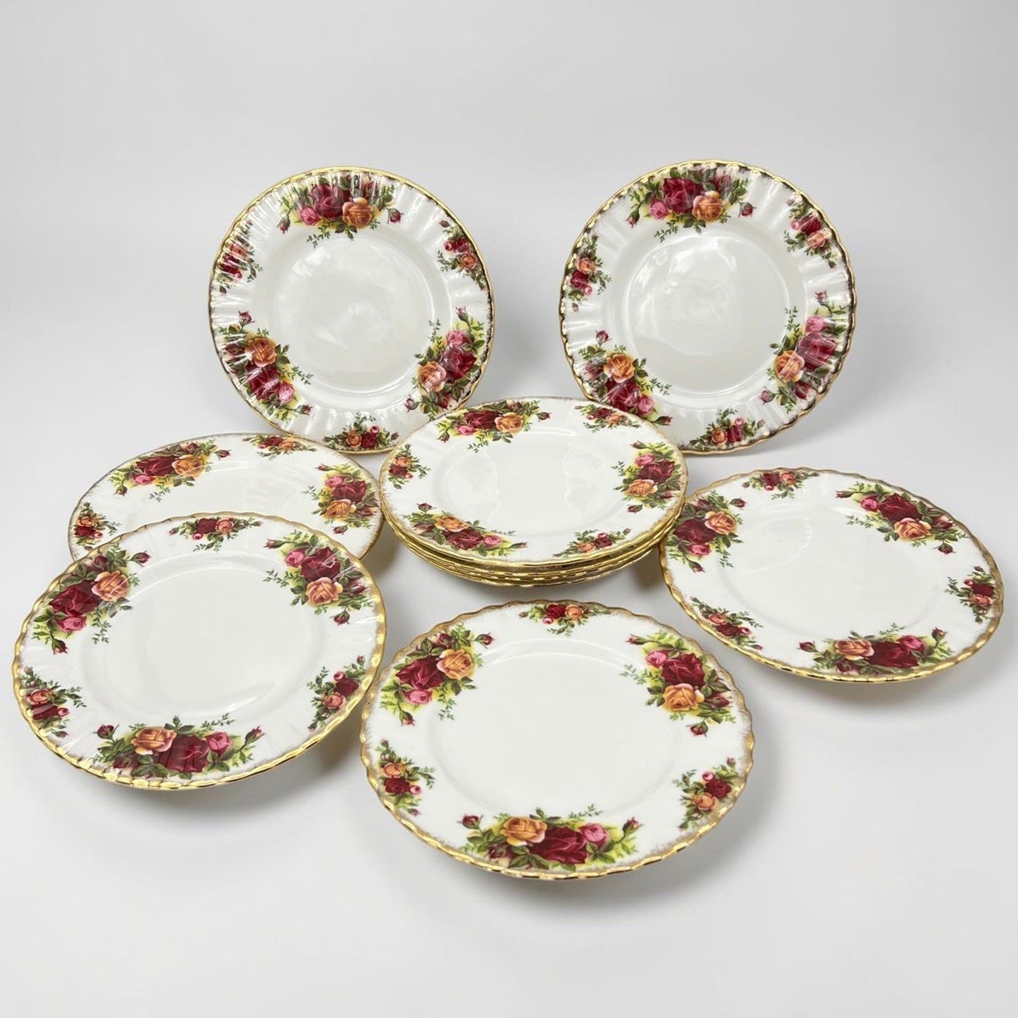 Set Servizio di 10 Piatti 18 cm in Porcellana Royal Albert Old Country Roses Categoria  Piatti e Piattini