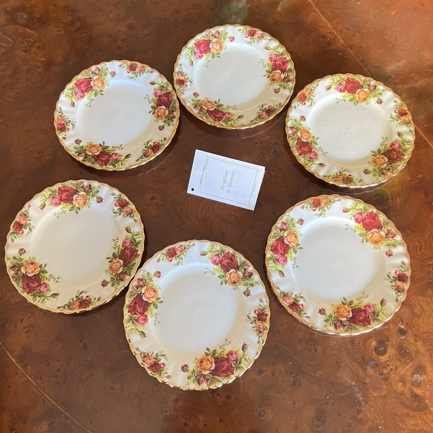 Set Servizio di 6 Piatti Piattini in Porcellana Royal Albert Old Country Roses Categoria  Piatti e Piattini