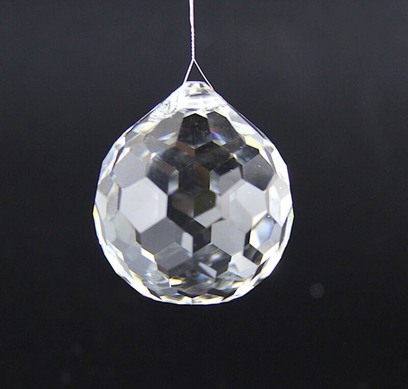 Sfera pendente di cristallo sfaccettato per lampadario vintage ricambio vetro Categoria  Lampade Appliques