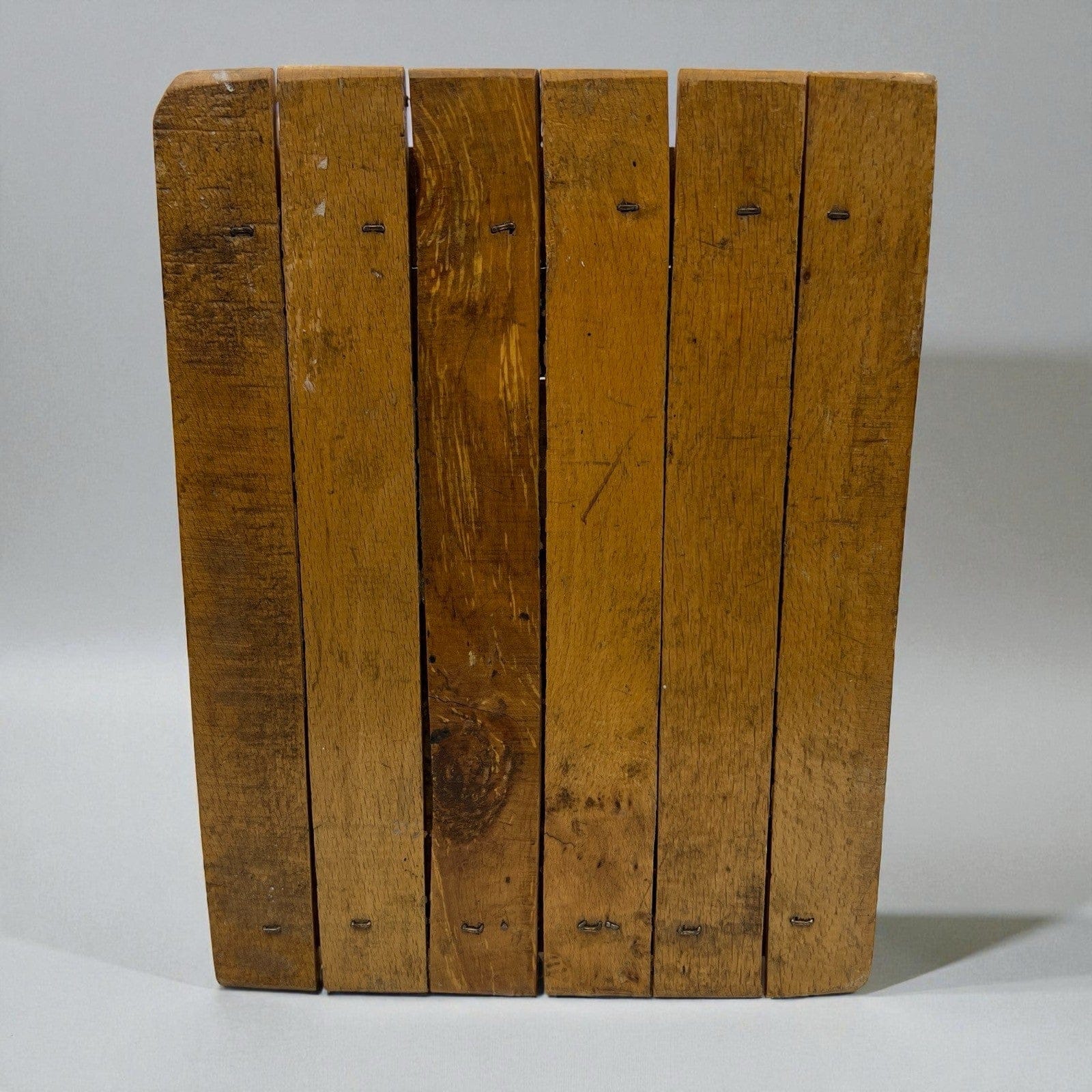 Sgabello poggiapiedi antico in legno pouf pouff vintage mini tavolo panca Categoria  Sgabelli - Pouf - Poggiapiedi